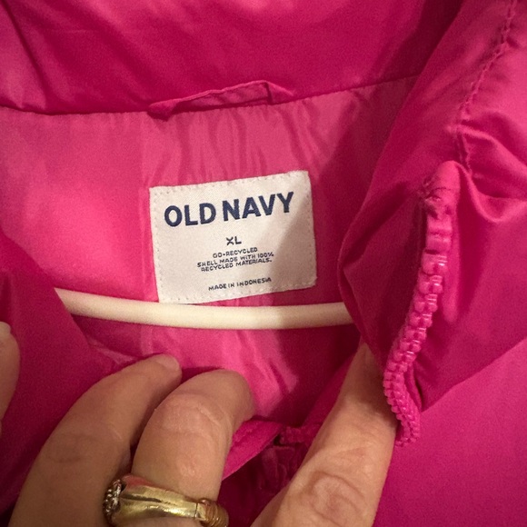 Old Navy Fuchsia Puffer Jacket - Picture 3 of 4